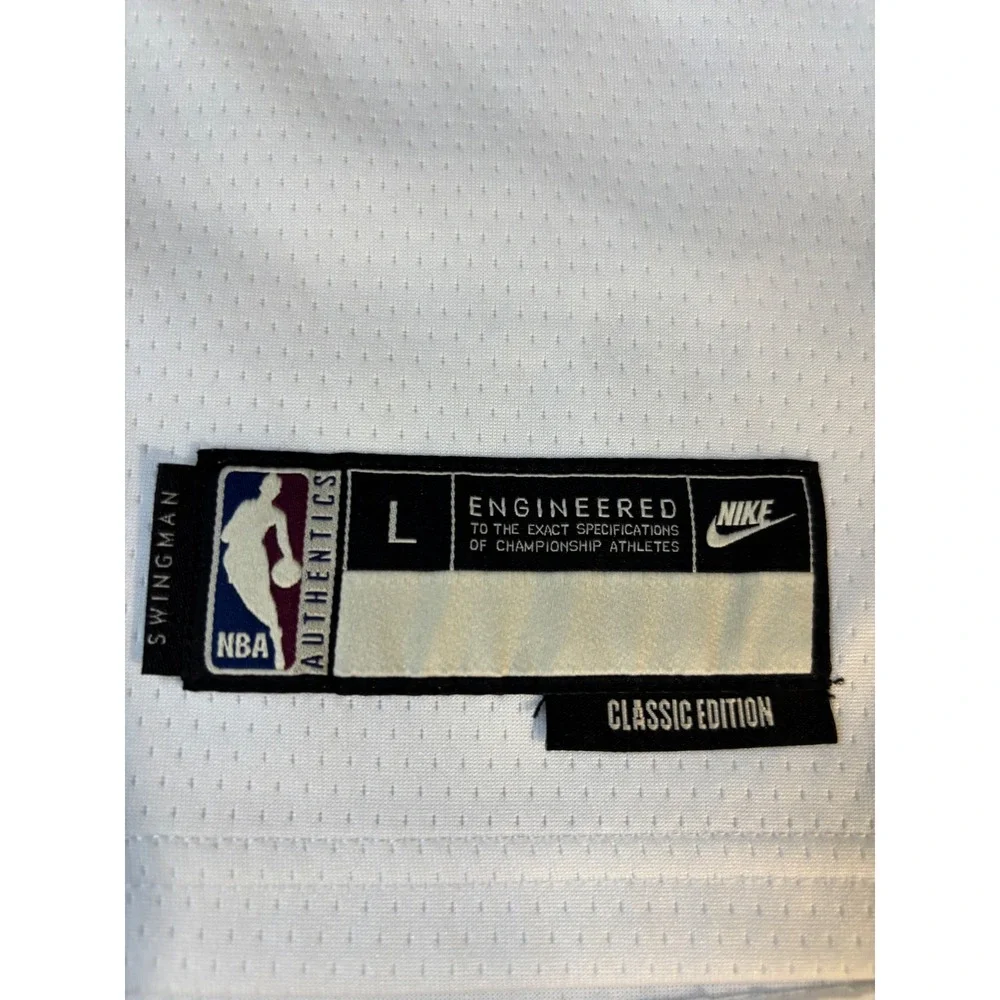 Nike Ja Morant Memphis Grizzlies Vancouver Classic Edition Jersey Youth Large 12